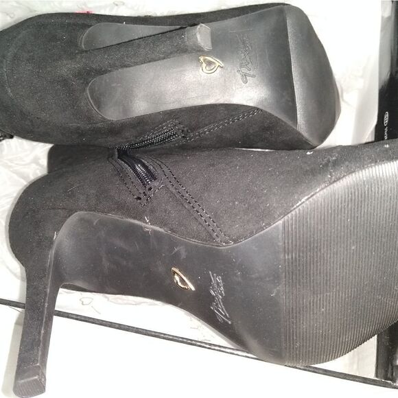 NIB 7.5 embellished black boots with sequins - Picture 8 of 14